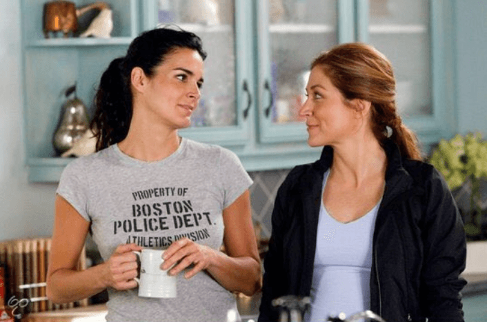 Queerbaiting often portrays these homosexual relationships as heterosexual, platonic relationships that were misunderstood (Source: Twitter)