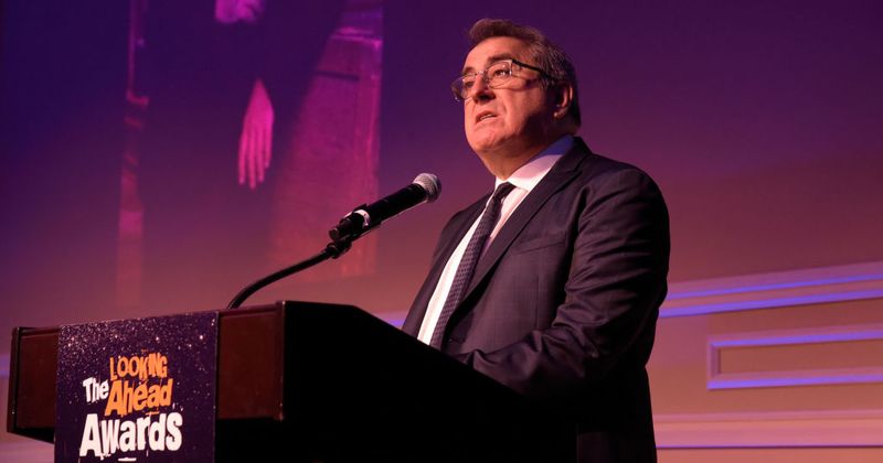 Netflix inks deal with award-winning filmmaker Kenny Ortega and fasttracks his first two projects