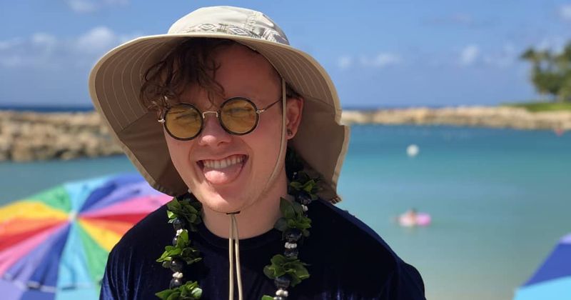 'American Idol' season 17 contestant Eddie Island is through to the Top 14 and fans just can't get enough of him