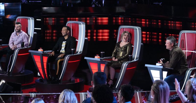 'The Voice' season 16's 'Live Cross Battles' fails to earn fans' approval as technical flaws spoil the mood