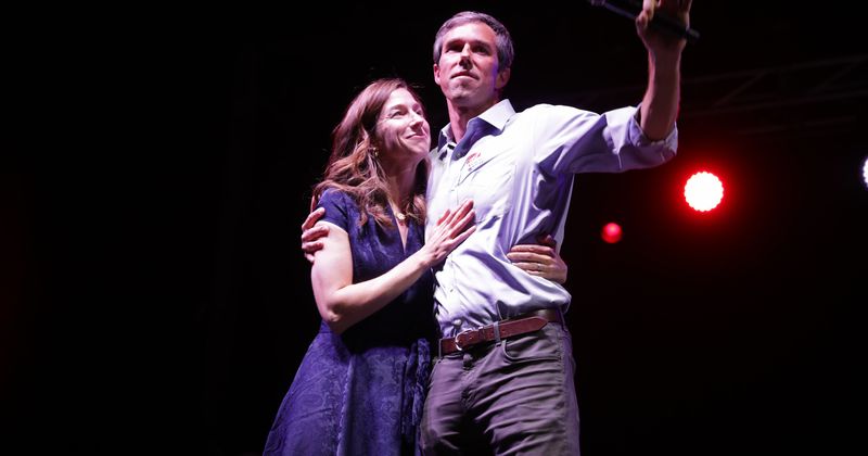 Beto O'Rourke confronted over paltry charitable donations, says his public service is the "real contribution"