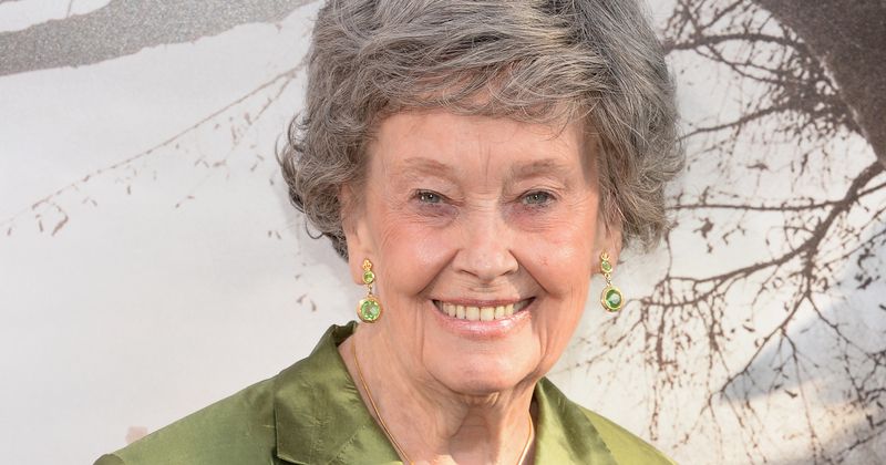 'The Conjuring' paranormal investigator Lorraine Warren dies at 92