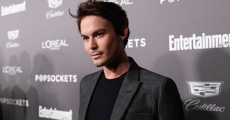 'Pretty Little Liars' star Tyler Blackburn comes out as bisexual: 'I just want to live my truth'