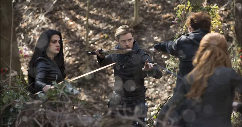 'Shadowhunters' season 3 episode 20 spoilers tease an epic showdown between siblings Clary and Jonathan vs. the Lightwoods