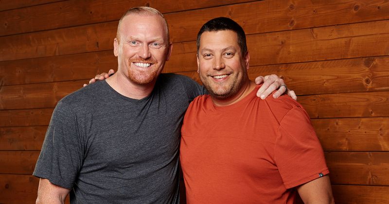 'The Amazing Race' 31 episode 3 sees 'Survivor' team Chris Hammons and Bret Labelle nearly eliminated
