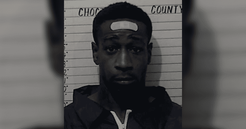 Community furious after Oklahoma officers shot three children in their head and face while firing at suspect in pizza shop robbery