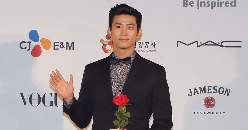 2PM's Ok Taecyeon to be discharged from military next week, to resume singing-acting career