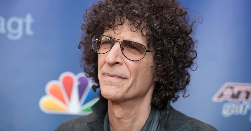 Howard Stern wanted to apologize to Robin Williams for the 'disastrous' interview in the 90s: 'He died before I could, I am still filled with sadness'