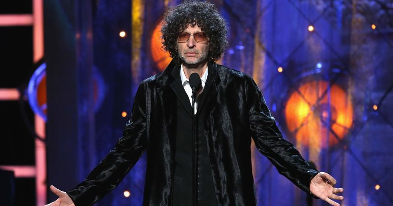 Howard Stern wanted to apologize to Robin Williams for the 'disastrous' interview in the 90s: 'He died before I could, I am still filled with sadness'