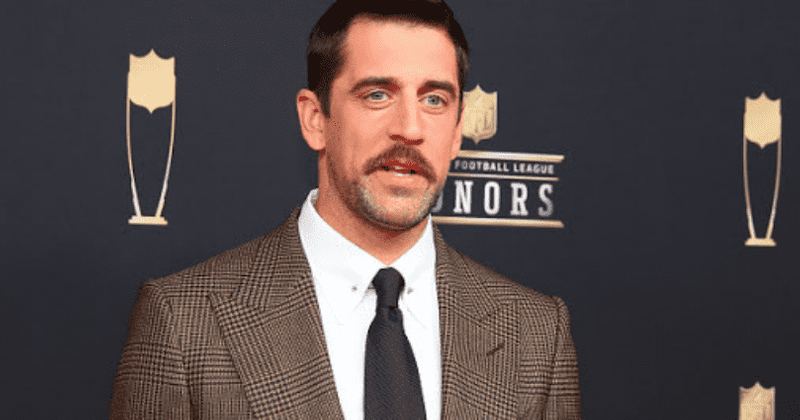 NFL star Aaron Rodgers makes his 'Game of Thrones' cameo as a soldier in Cersei Lannister's army