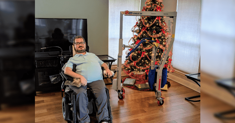 Disabled passenger rebukes Southwest Airlines for not allowing him to fly with his necessary lift device on board