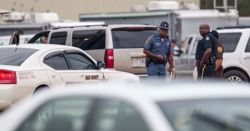 1 dead, 8 wounded after shooting disrupts Alabama high school graduation party