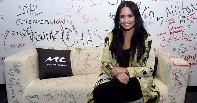 Demi Lovato closes US leg of 'Tell Me You Love Me' tour with a sizzling lip-lock with Kehlani