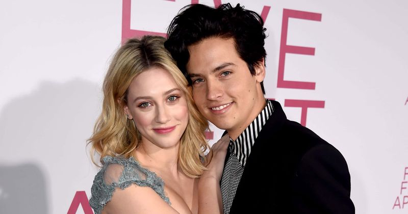 From Riverdale to Paris: Cole Sprouse and Lili Reinhart confirm romance with several kisses in the city of love