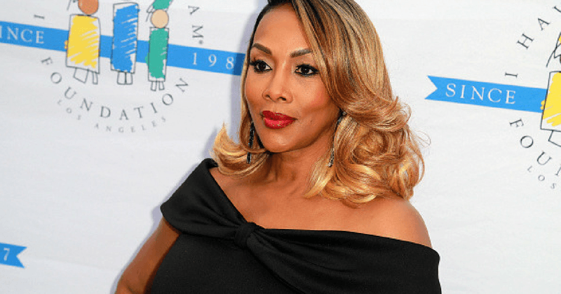 Vivica A. Fox throws shade at ex-beau 50 Cent in new book