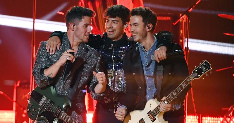 Jonas Brothers memoir titled 'Blood', co-written with Neil Strauss, to release in November