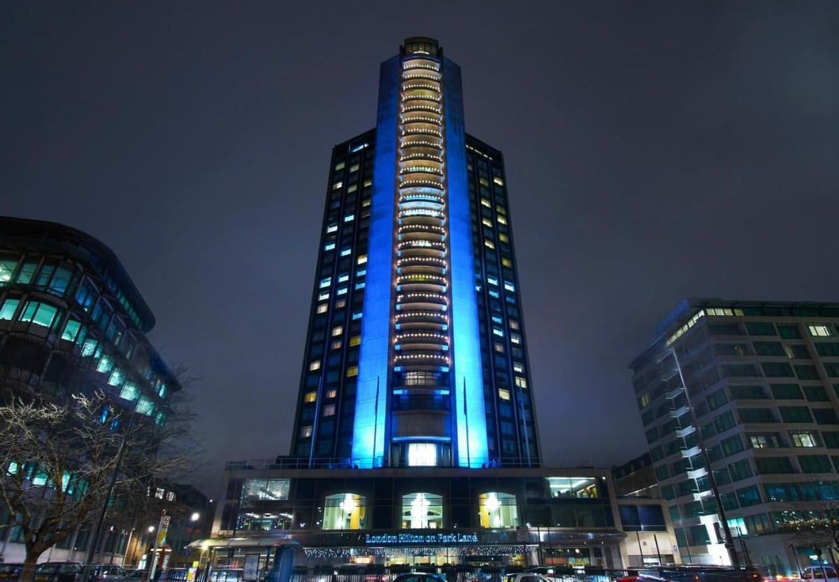 The London Hilton on Park Avenue, where Dolores O'Riordan was found (Twitter)
