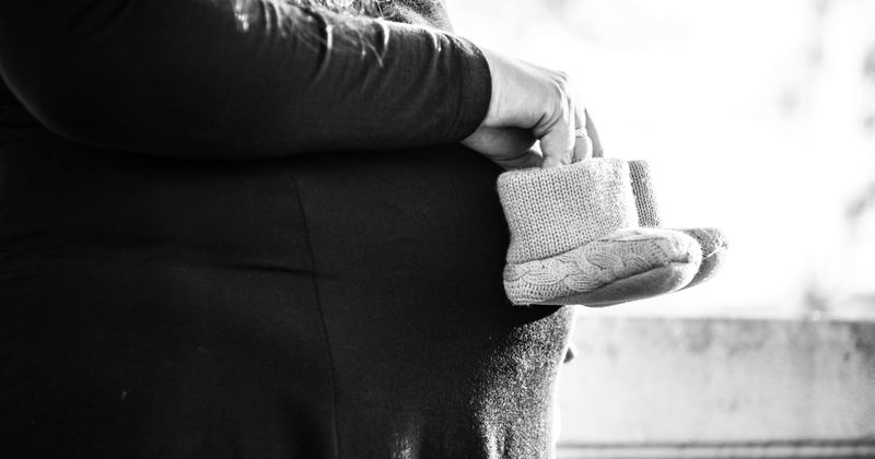Woman left infertile after doctors remove wrong fallopian tube during surgery