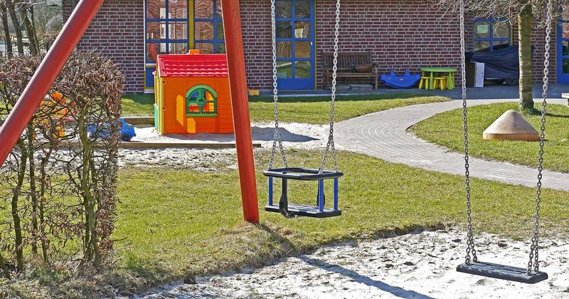 Pedophile ex-cop who plotted to have baby with girlfriend just to rape the child gets rehoused near nursery