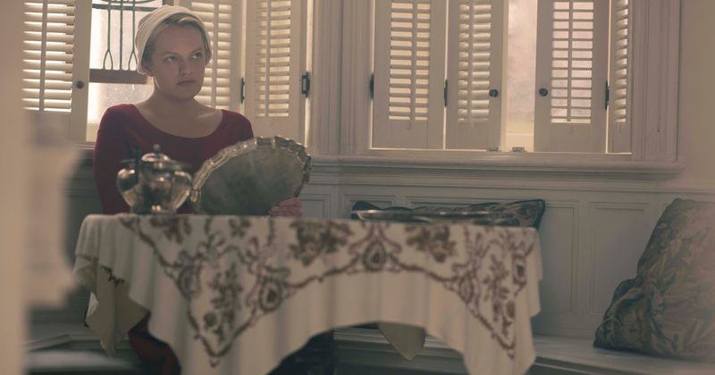 'The Handmaid's Tale' season 3 premiere will likely see Offred and Serena face the repercussions of their decisions