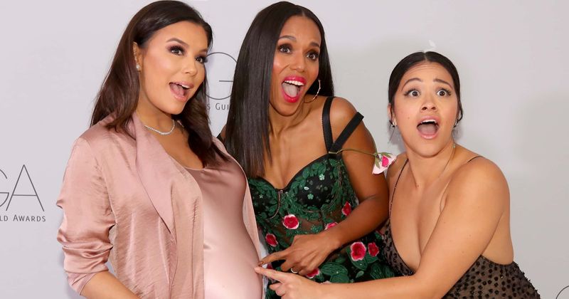 Eva Longoria and her baby bump soak in a beautiful sunset on the last day of her vacation