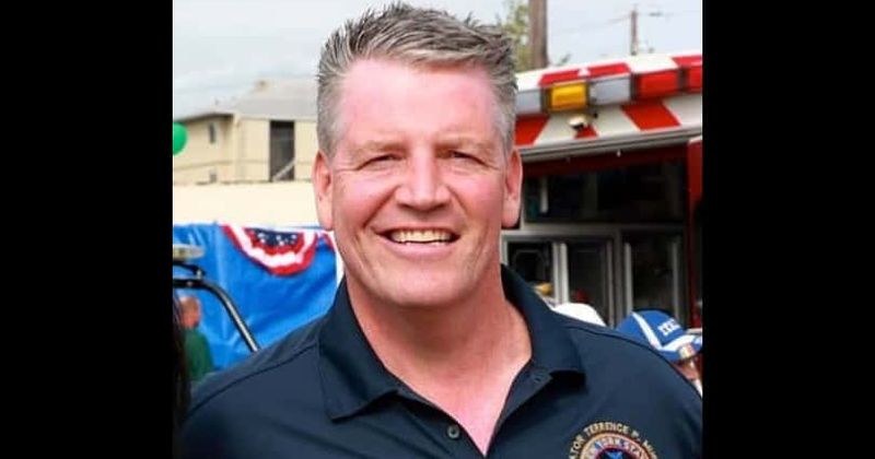 Upstate New York judge, 57, dies after suffering heart attack in courtroom: 'I need you to help me'