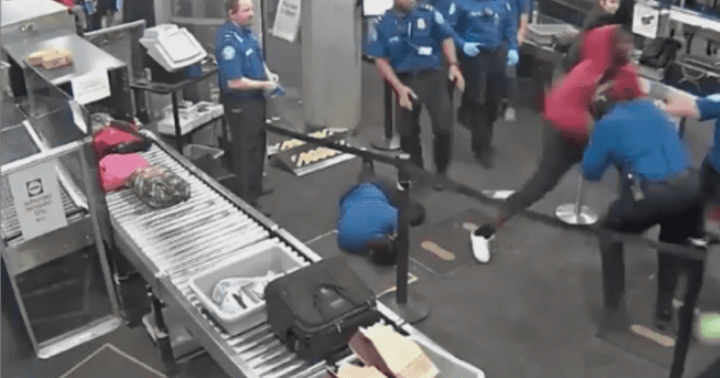 19-year-old charges through Phoenix airport security checkpoint, injures five officers before he is taken down