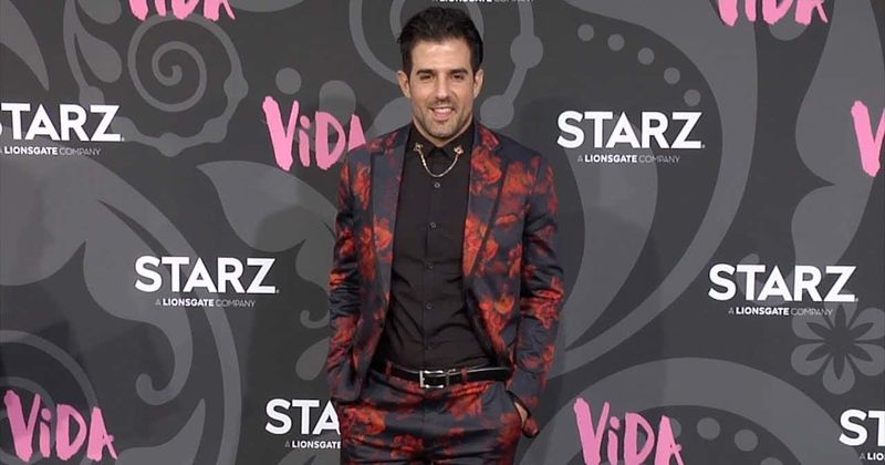 'Vida' actor Adrian Gonzalez discusses the spicy Latinx flavor of the show and teases what's awaiting Rudy and Lyn's romance