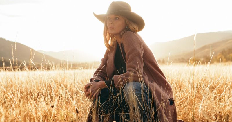 'Yellowstone' season 2: John Dutton's daughter Beth is fiercely loyal but dysfunctional and it's a flaw she wears proudly