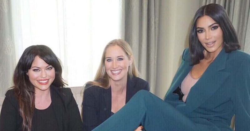Kim Kardashian slammed for White House picture of her lounging on a table: 'Classy on the table just like TRUMP LIKES IT'