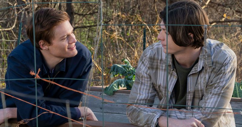 'The Society' needs to return for a season 2 to give a happy ending to Sam and Grizz's love story