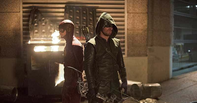 Will Stephen Amell's Arrow or Barry Allen's Flash die in the Crisis on Infinite Earths?