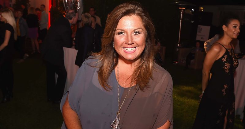 'Dance Moms' star Abby Lee Miller slams American Airlines after falling during wheelchair transfer at airport