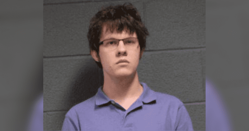 Illinois man who blackmailed nearly 100 girls and women for nude photos, including a 10-year-old, sentenced to 35 years in jail