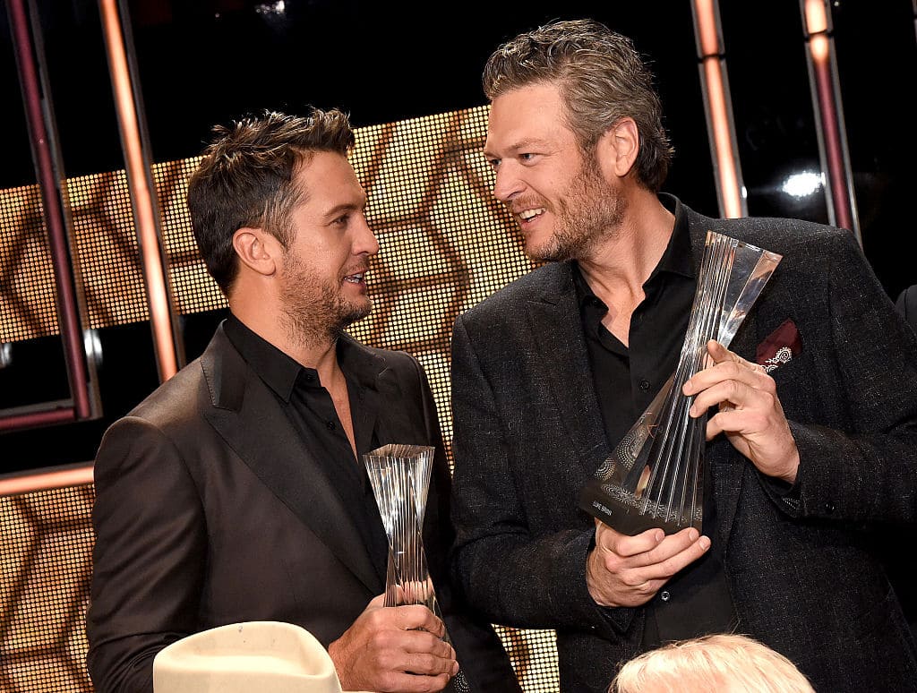 Honorees Luke Bryan and Blake Shelton attend the 2015 'CMT Artists of the Year' at Schermerhorn Symphony Center on December 2, 2015 in Nashville, Tennessee. (Photo by Rick Diamond/Getty Images for CMT)