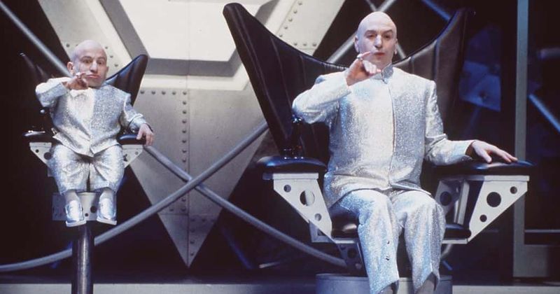 Verne Troyer, actor who played Mini Me in Austin Powers dies aged 49, after struggle with alcoholism and depression