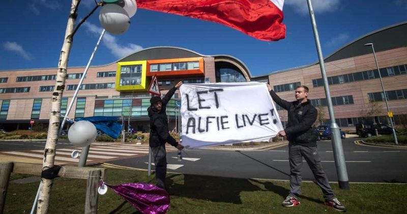 BREAKING! Air ambulance arrives to spirit baby Alfie Evans to Italy as world watches a young life cling to hope and faith