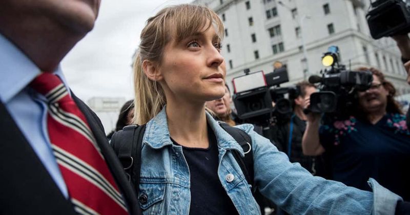 'Smallville' actress Allison Mack granted bail on $5 million in sex trafficking case