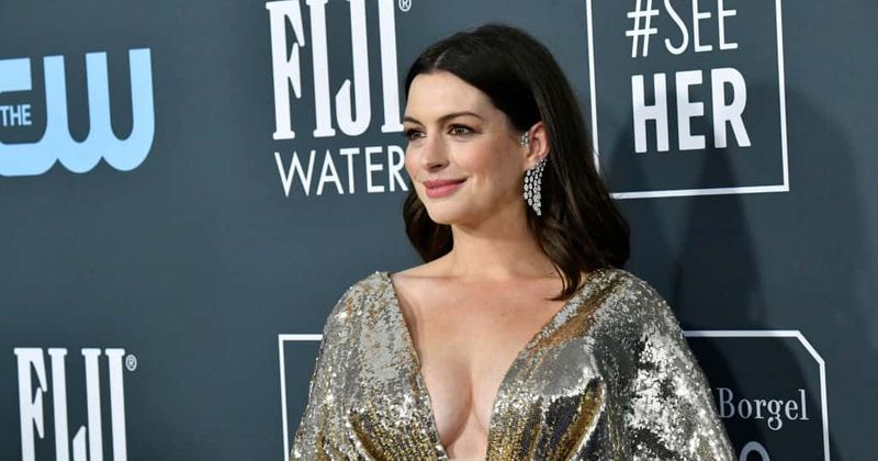 Anne Hathaway warns body shamers in advance as she appears on the red carpet after gaining weight for a new role