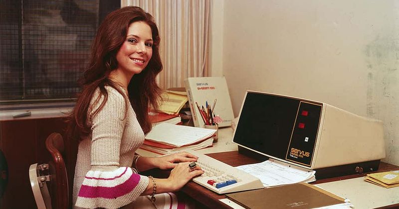 A new perspective on juggling two full jobs: employment and motherhood