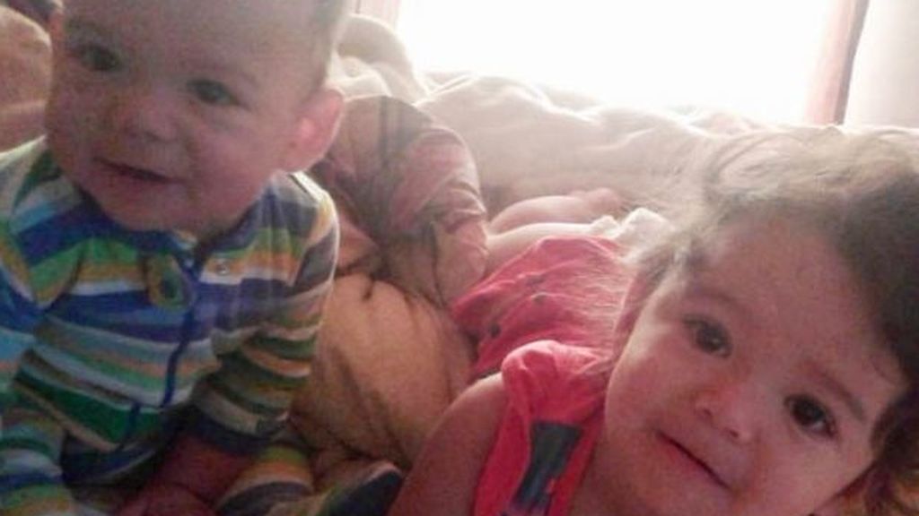 Children were found dead in the car by 4:04 (Gofundme)