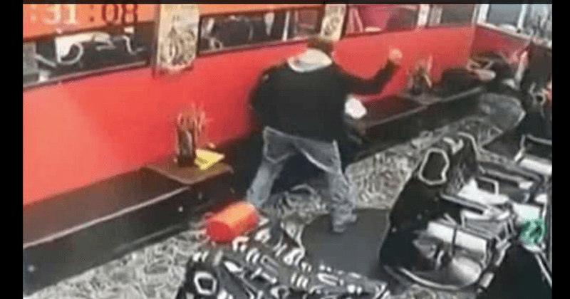 Woman attacked by husband with screwdriver in New York City barber shop