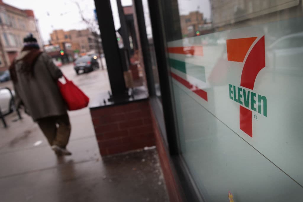 A clerk at the 7 Eleven store who witnessed the incident unfold alerted the authorities. (Getty Images)