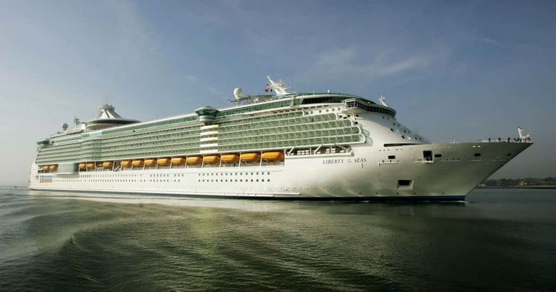 Norwegian Breakaway cruise sails directly into East Coast winter storm, passengers traumatized