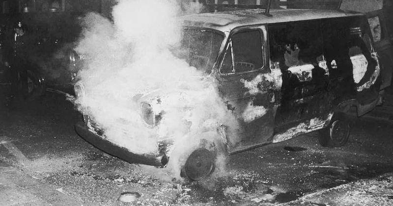 Bankrupt man sets all his belongings on fire so they can’t be seized, faces long prison term