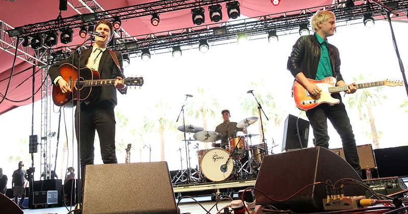 Ruen Brothers share DIY video for new single 'All My Shades of Blue'