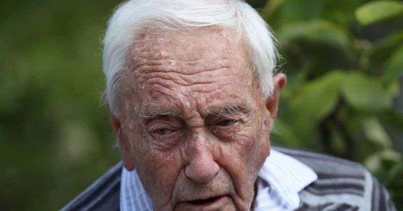 104-year-old Australian scientist David Goodall commits assisted suicide in Switzerland