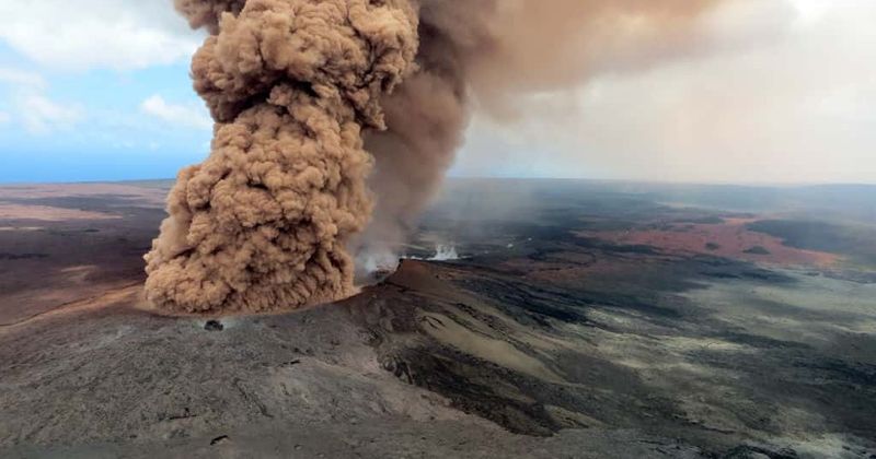 "Boulders the size of refrigerators" could be hurled into the air as the Kilauea volcano explosively erupts