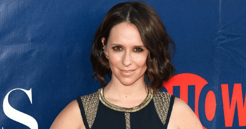 Jennifer Love Hewitt joins Fox's '911' as an emergency operator in the drama's upcoming second season