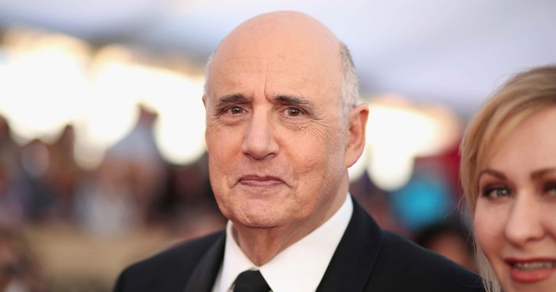 Arrested Development creator and cast show support for Jeffrey Tambor post sexual harassment allegations
